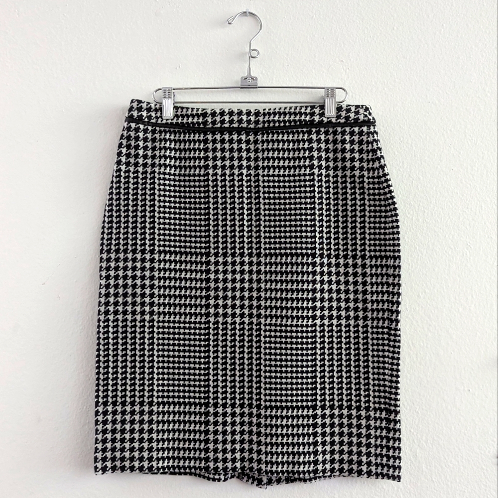 Houndstooth Pencil Skirt